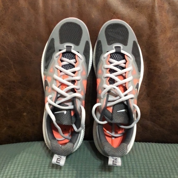 New Nike Air Max Genome Smoke Grey and Bright Mango Men Size 6.5 Women size 8 - Picture 4 of 10